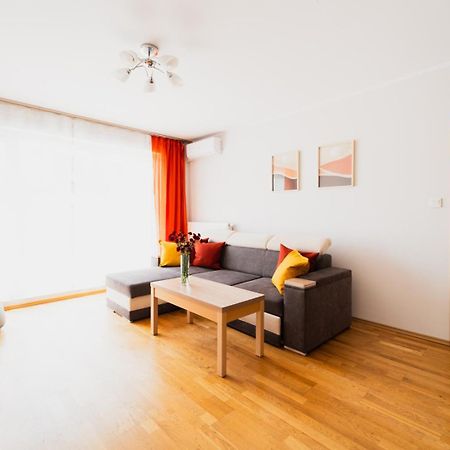 Apart City Center - 3 Rooms - Parking Place Вроцлав Екстериор снимка