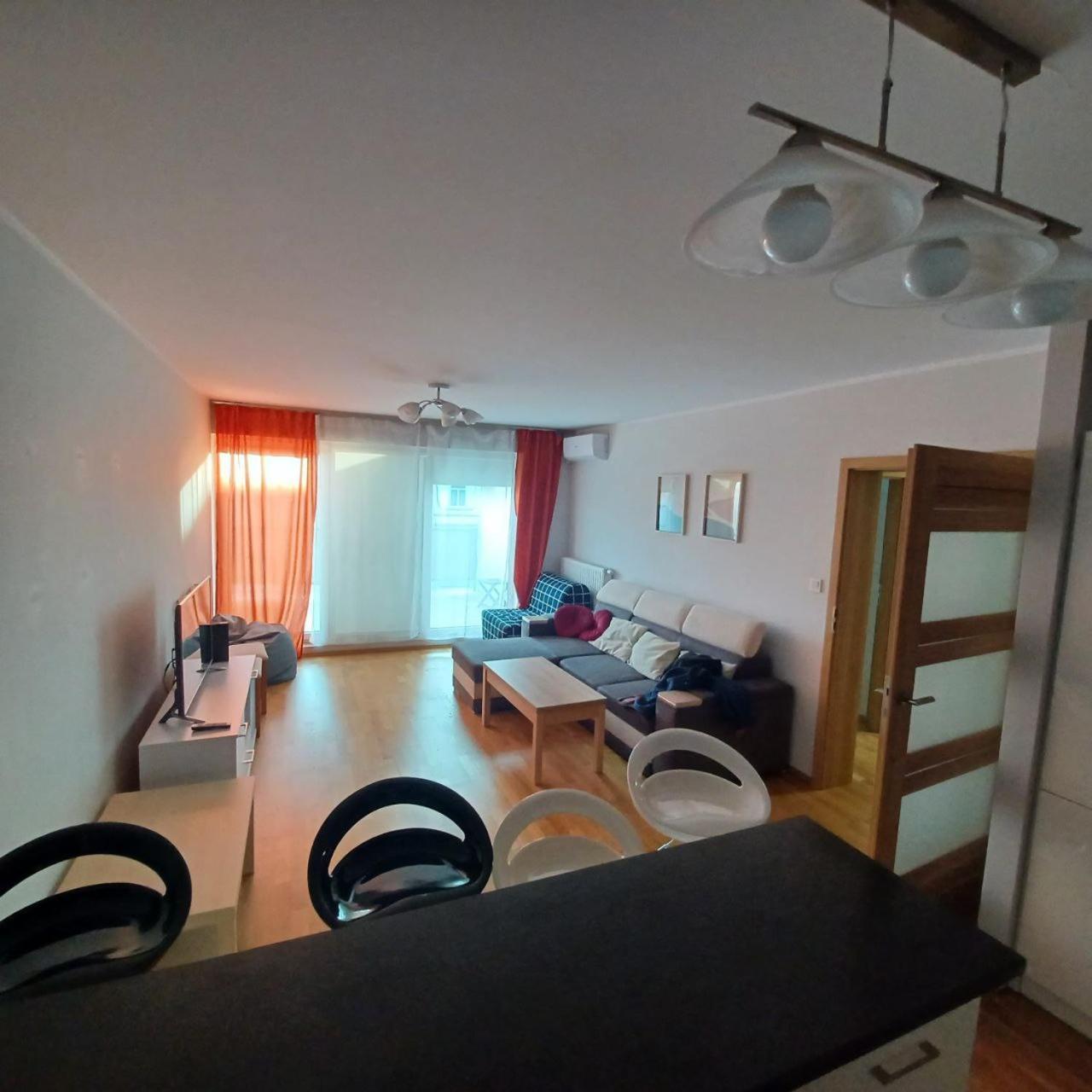 Apart City Center - 3 Rooms - Parking Place Вроцлав Екстериор снимка
