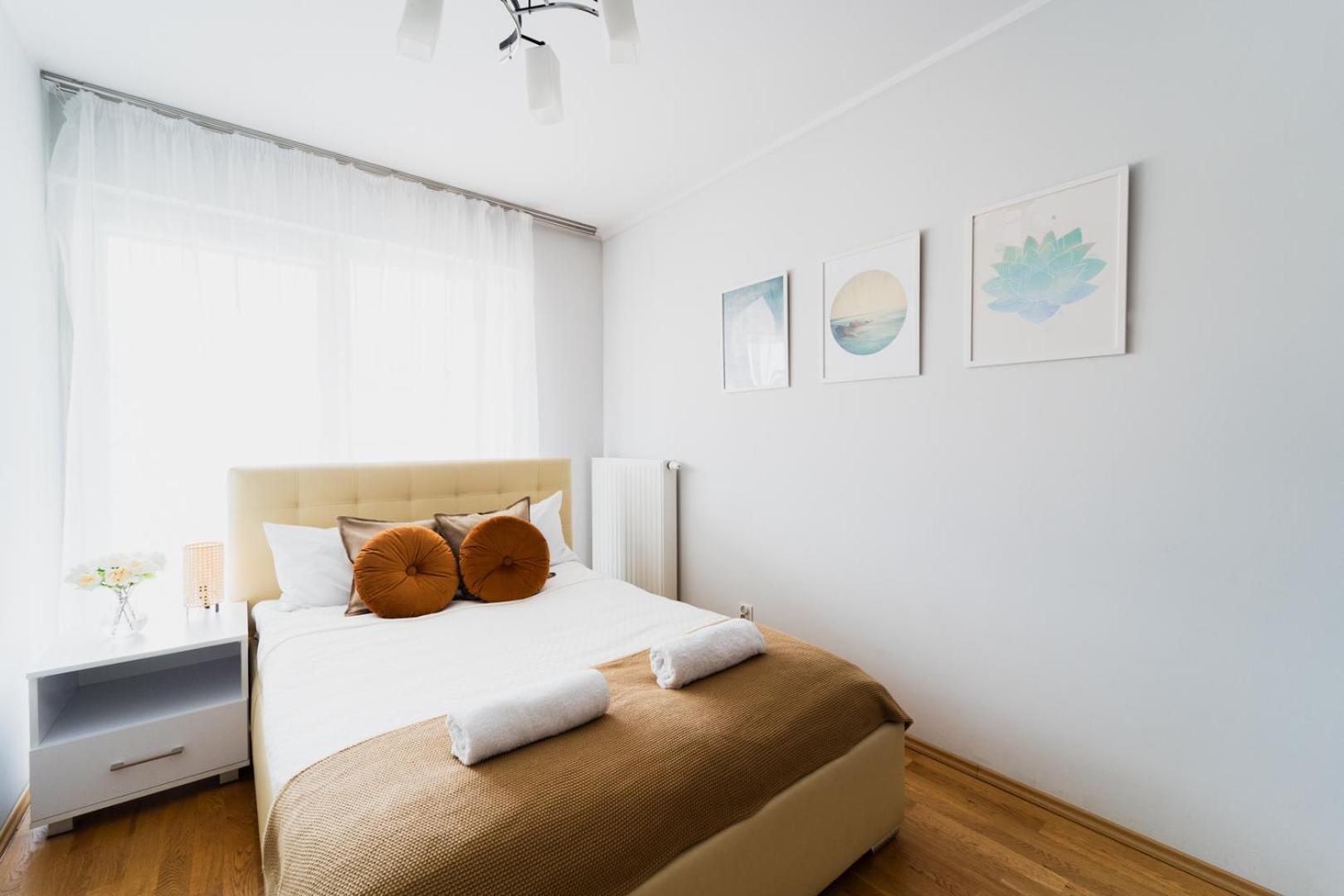 Apart City Center - 3 Rooms - Parking Place Вроцлав Екстериор снимка